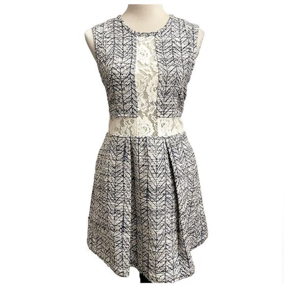 Sea New York Tweed Fit & Flare Dress w/White Floral Lace Cut Outs & Pockets (4) - Picture 2 of 16